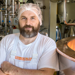 Urs Wüthrich im Prduktionsbereich